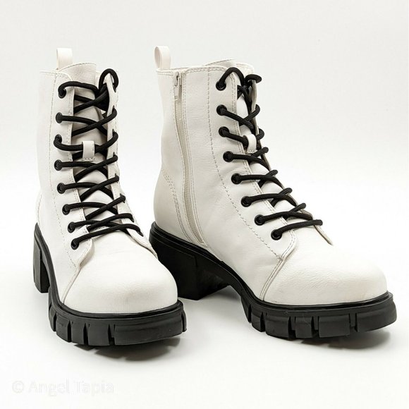 Mia Tauren Women Combat Lug 